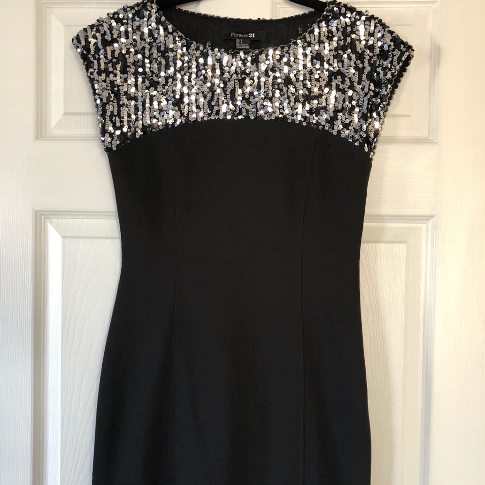 S Forever 21 Elegant Sequin Cocktail Dress